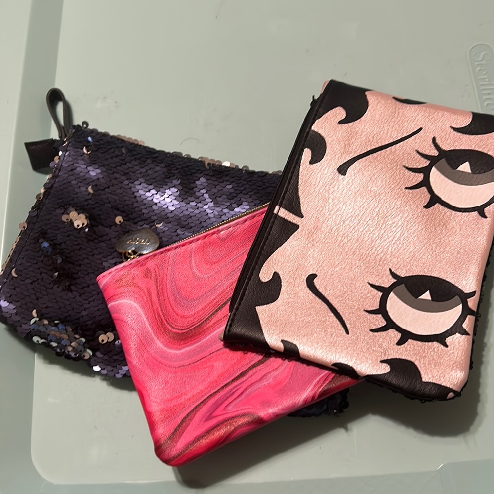 Ipsy makeup bags Qty 3